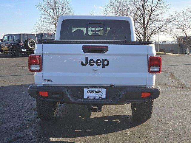 new 2025 Jeep Gladiator car, priced at $41,710