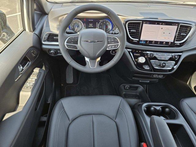 new 2025 Chrysler Pacifica car, priced at $39,945