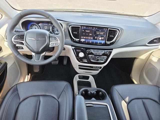 used 2024 Chrysler Pacifica car, priced at $34,977