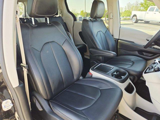 used 2024 Chrysler Pacifica car, priced at $34,977