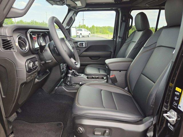 new 2025 Jeep Gladiator car, priced at $45,980
