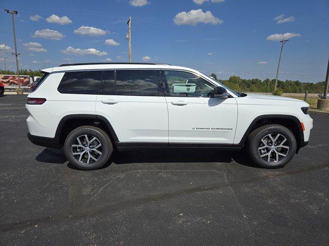 new 2025 Jeep Grand Cherokee L car, priced at $44,200