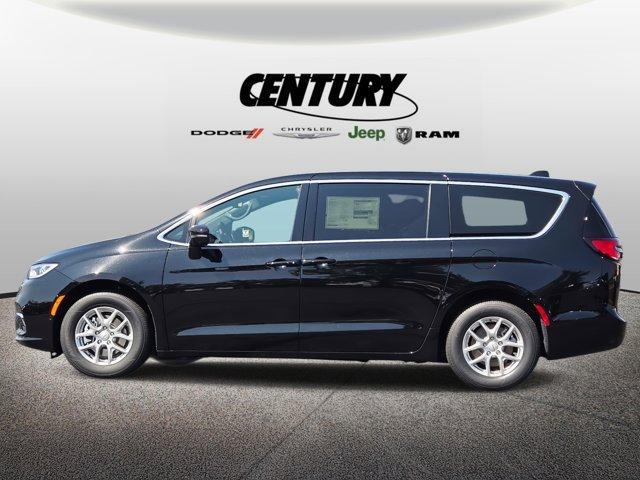 new 2026 Chrysler Pacifica car, priced at $43,240