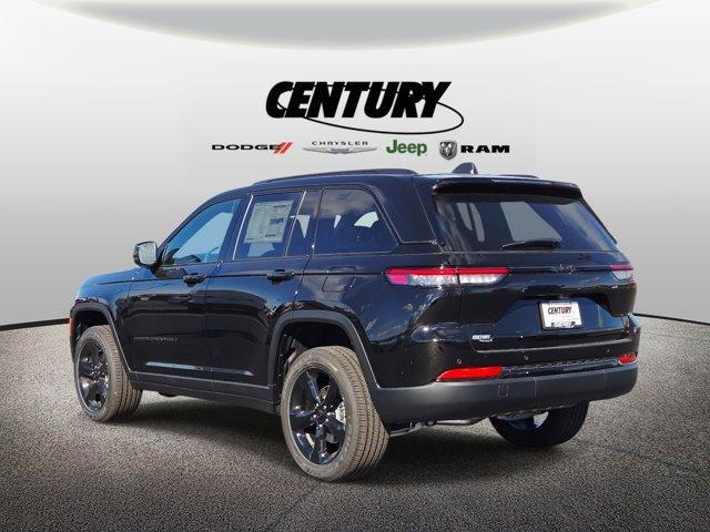 new 2025 Jeep Grand Cherokee car, priced at $40,625