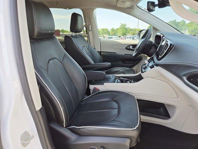 used 2024 Chrysler Pacifica car, priced at $40,977
