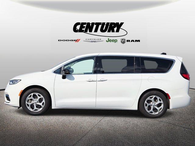 used 2024 Chrysler Pacifica car, priced at $40,977