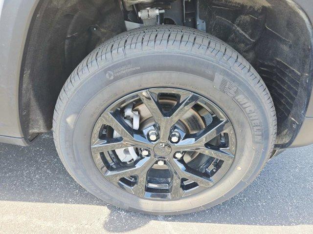 used 2024 Jeep Grand Cherokee car, priced at $35,977