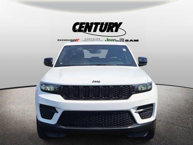 used 2024 Jeep Grand Cherokee car, priced at $35,977