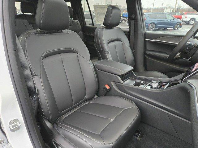 new 2025 Jeep Grand Cherokee L car, priced at $48,040