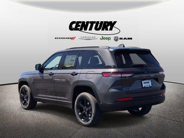 new 2025 Jeep Grand Cherokee car, priced at $47,735