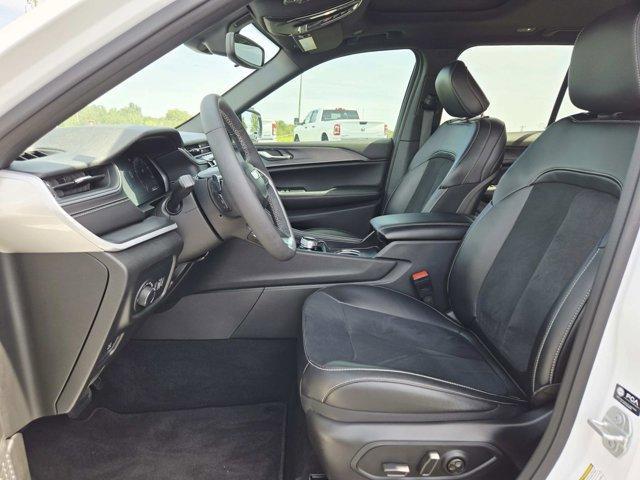 used 2024 Jeep Grand Cherokee car, priced at $35,977