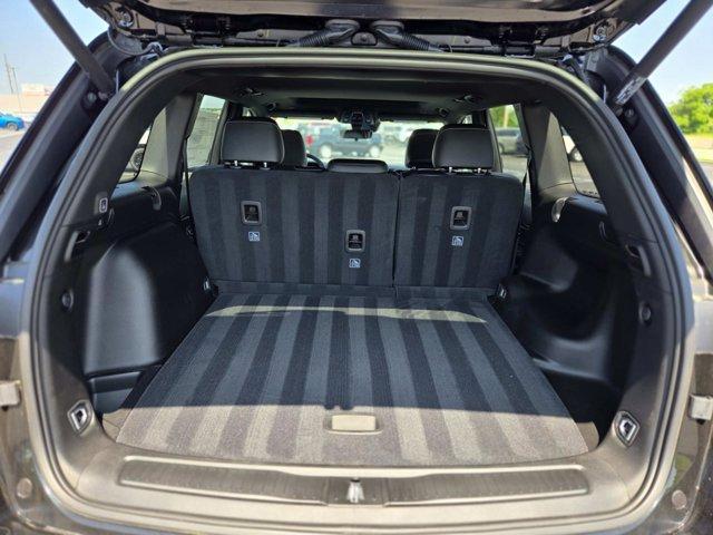 new 2025 Jeep Grand Cherokee car, priced at $43,375