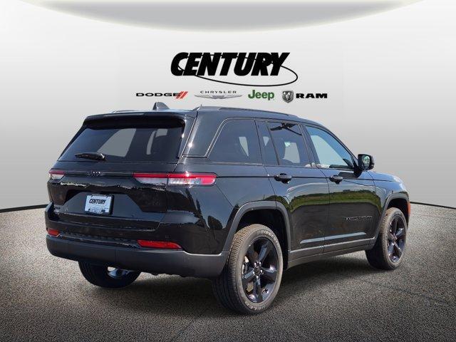 new 2025 Jeep Grand Cherokee car, priced at $43,375