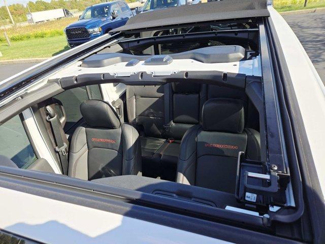 new 2026 Jeep Wrangler car, priced at $59,640