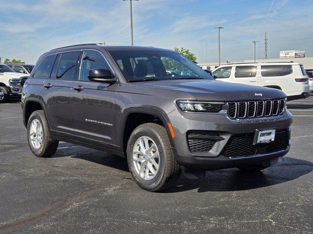 new 2025 Jeep Grand Cherokee car, priced at $38,375
