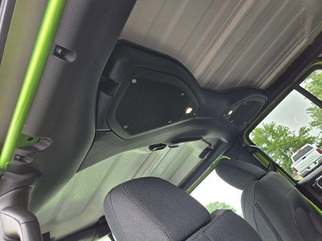 new 2025 Jeep Wrangler car, priced at $40,750