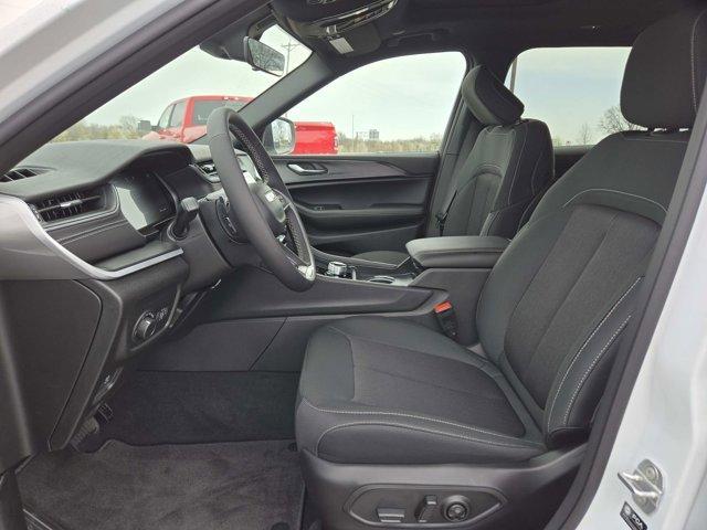 new 2025 Jeep Grand Cherokee L car, priced at $39,830