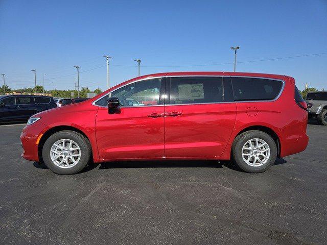 new 2025 Chrysler Pacifica car, priced at $40,420