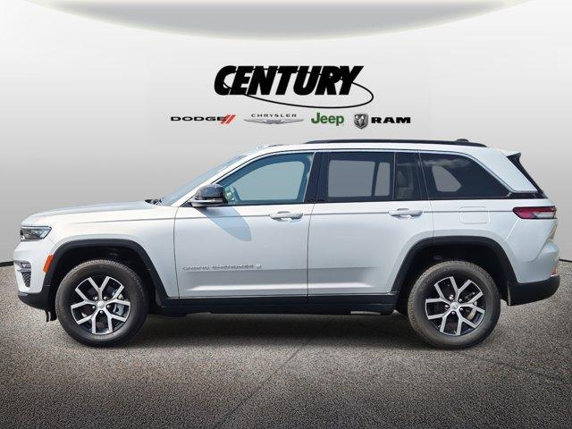 used 2024 Jeep Grand Cherokee car, priced at $38,977