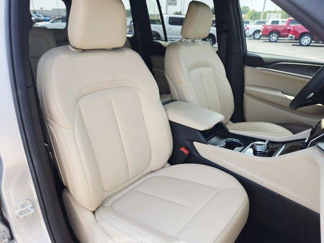 used 2024 Jeep Grand Cherokee car, priced at $38,977