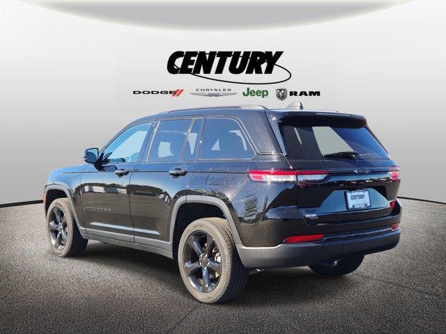 used 2024 Jeep Grand Cherokee car, priced at $34,977