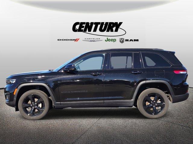 used 2024 Jeep Grand Cherokee car, priced at $34,977