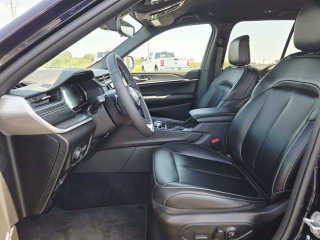 used 2024 Jeep Grand Cherokee car, priced at $39,977