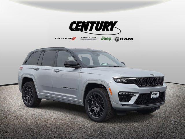 new 2025 Jeep Grand Cherokee car, priced at $58,975