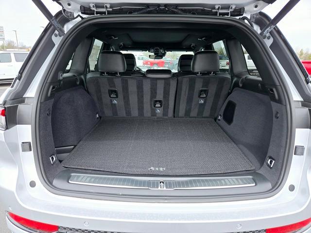 new 2025 Jeep Grand Cherokee car, priced at $61,975