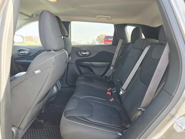 used 2016 Jeep Cherokee car, priced at $10,477