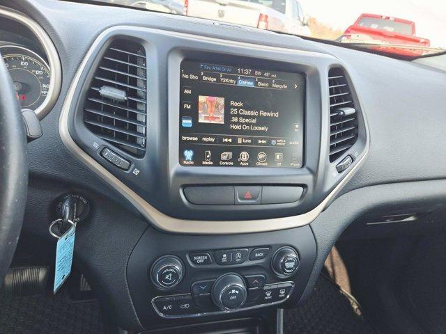 used 2016 Jeep Cherokee car, priced at $10,477