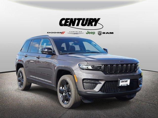 new 2025 Jeep Grand Cherokee car, priced at $40,625