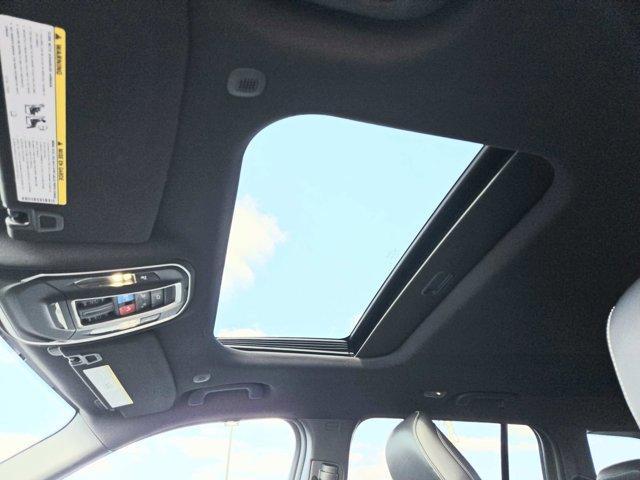 new 2025 Jeep Grand Cherokee car, priced at $40,625