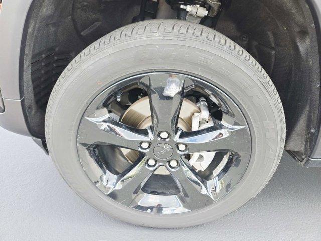used 2024 Jeep Grand Cherokee car, priced at $34,977