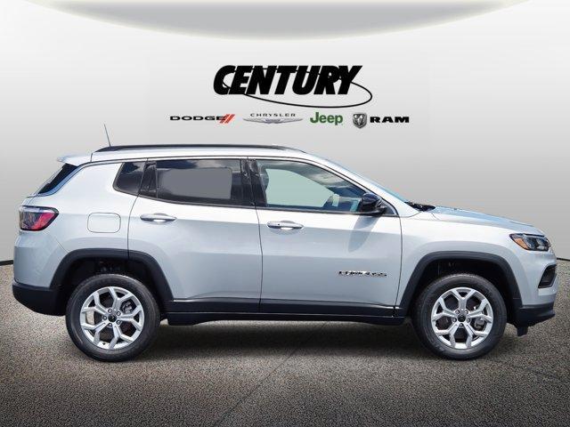 new 2025 Jeep Compass car, priced at $28,760