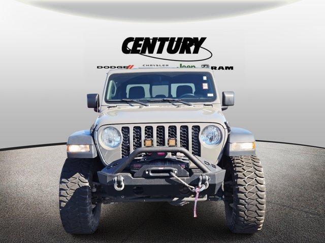 used 2021 Jeep Gladiator car, priced at $33,977