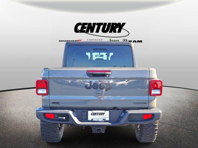 used 2021 Jeep Gladiator car, priced at $33,977