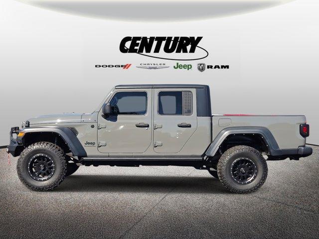used 2021 Jeep Gladiator car, priced at $33,977