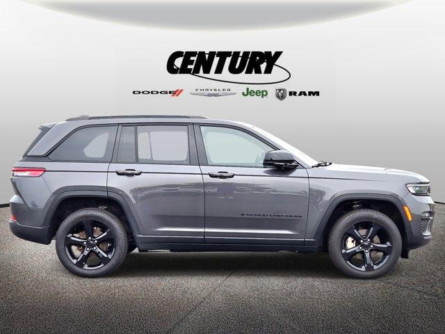 used 2024 Jeep Grand Cherokee car, priced at $40,977