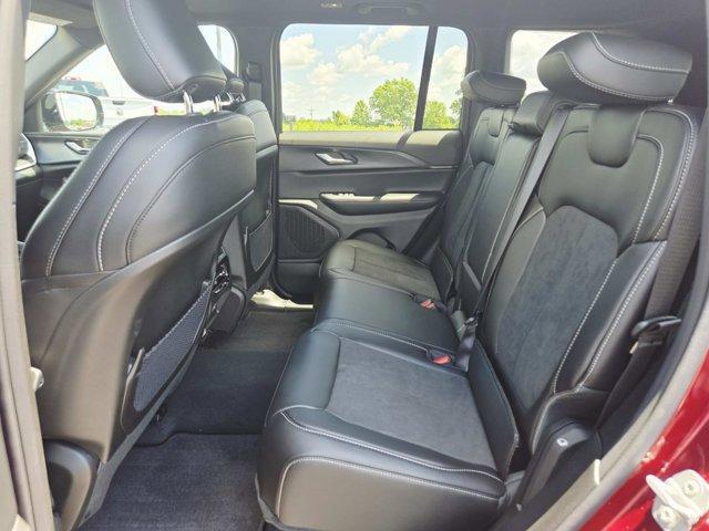 new 2025 Jeep Grand Cherokee car, priced at $42,375