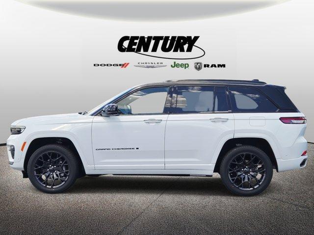 new 2025 Jeep Grand Cherokee car, priced at $57,580