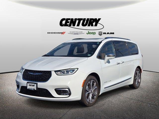 used 2024 Chrysler Pacifica car, priced at $43,977
