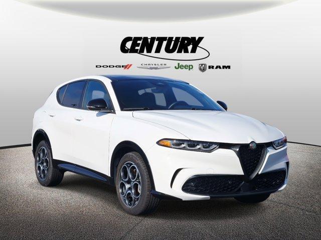 used 2025 Alfa Romeo Tonale car, priced at $27,977