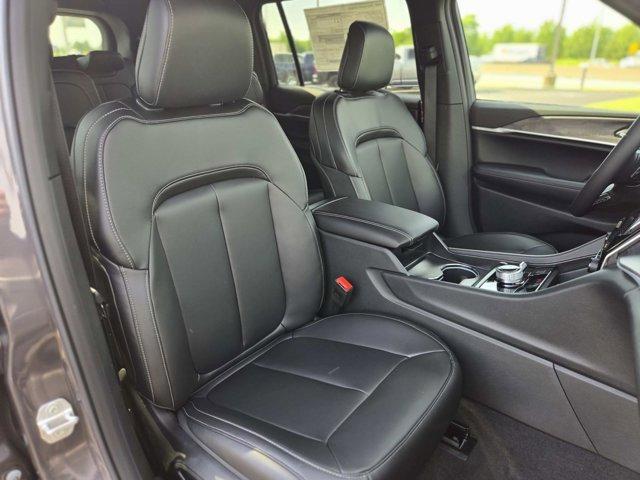new 2025 Jeep Grand Cherokee L car, priced at $44,495