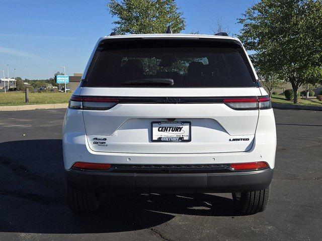 new 2025 Jeep Grand Cherokee car, priced at $45,940