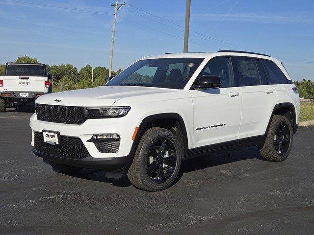 new 2025 Jeep Grand Cherokee car, priced at $45,940