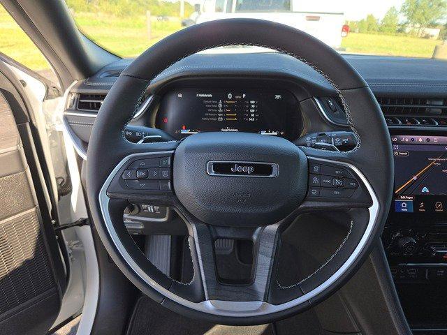 new 2025 Jeep Grand Cherokee car, priced at $45,940