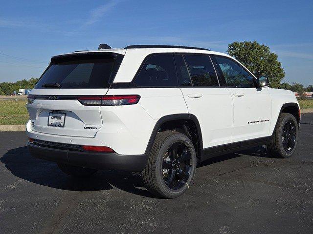 new 2025 Jeep Grand Cherokee car, priced at $45,940