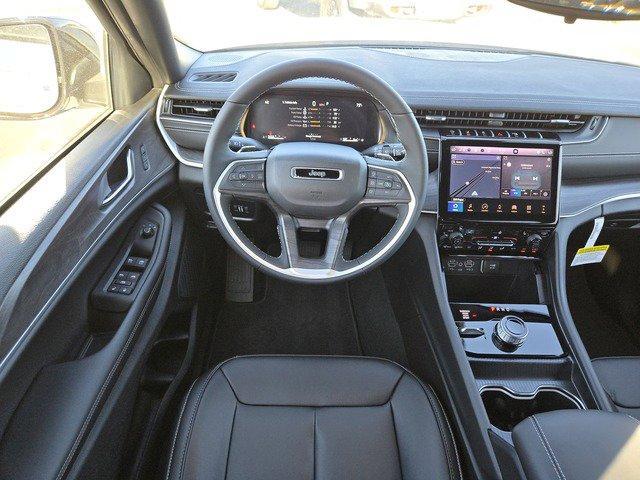 new 2025 Jeep Grand Cherokee car, priced at $45,940