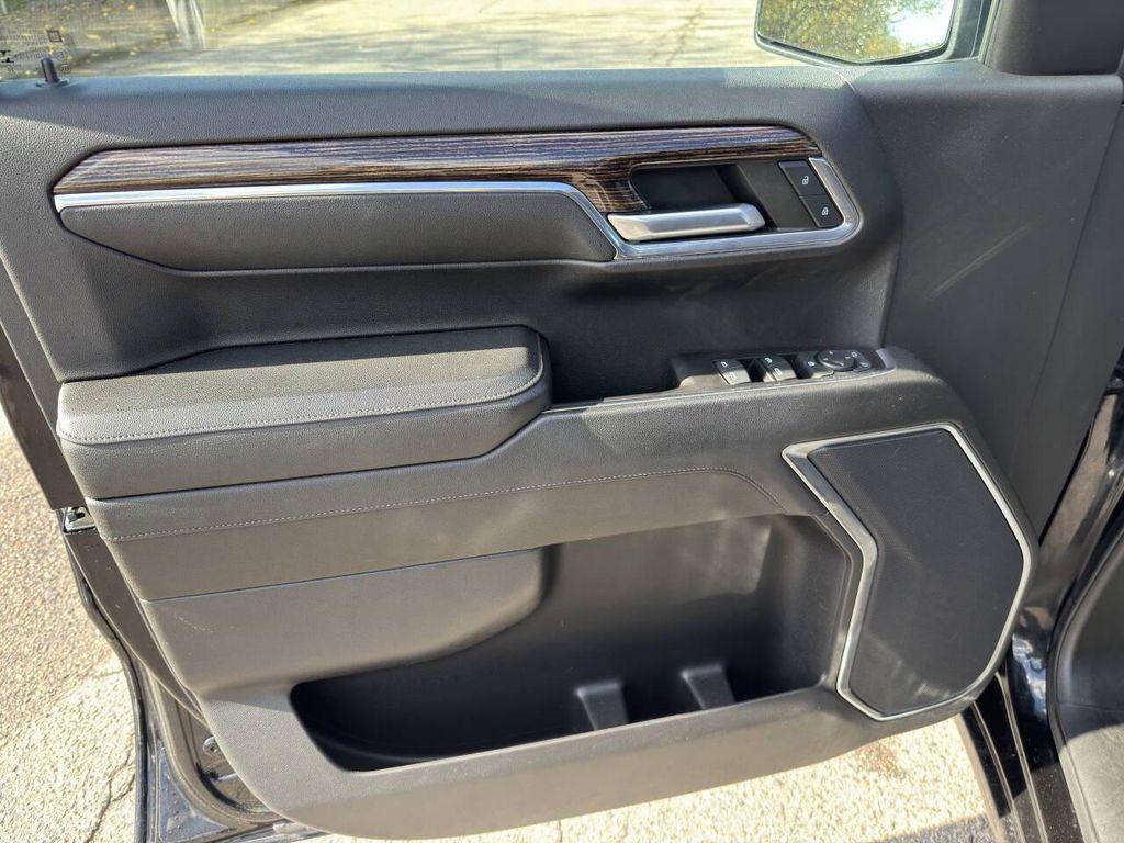 used 2023 GMC Sierra 1500 car, priced at $34,975